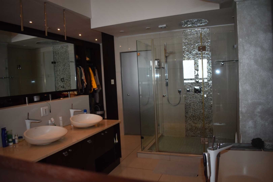 5 Bedroom Property for Sale in Gonubie Eastern Cape